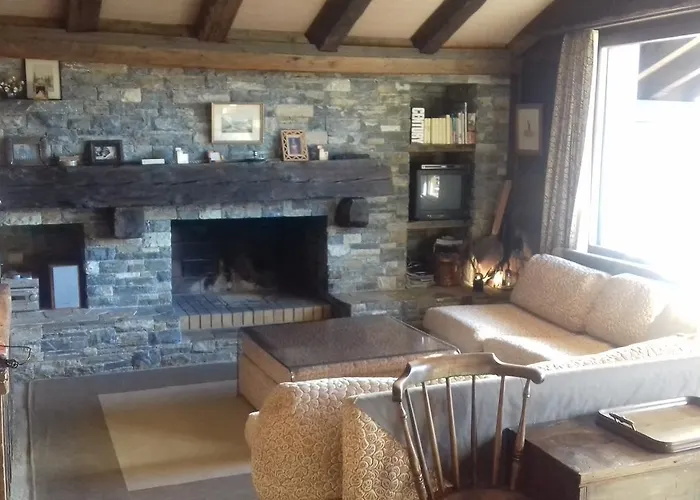 Authentic 2 Bedroom *