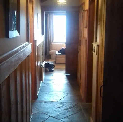 Authentic 2 Bedroom *